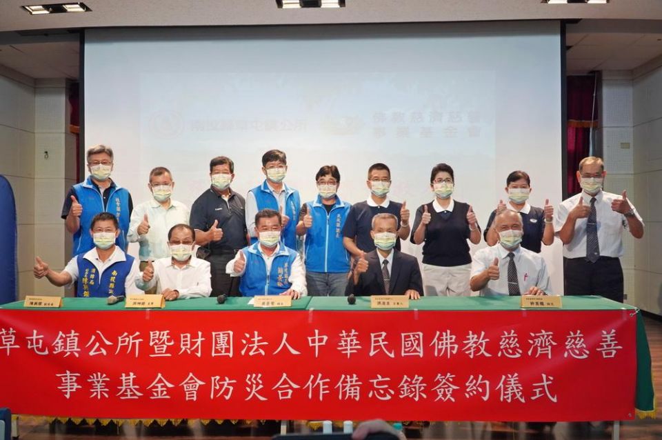20220518190442gZ7p