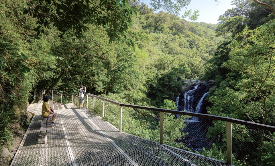 雙流瀑布步道、墾丁森林遊樂區景觀改造榮獲台灣景觀大獎