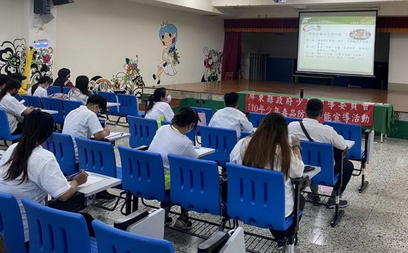 「無毒校園、你我保護」 屏警前進校園宣導反毒
