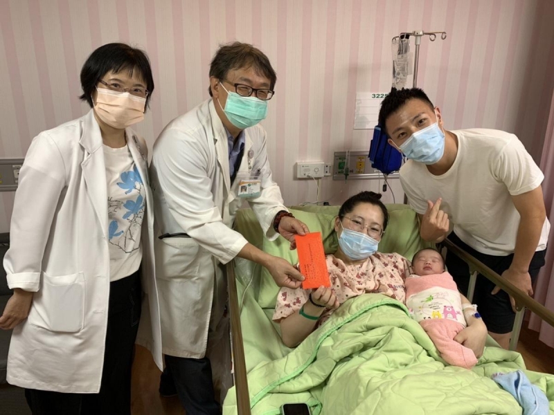 雙十國慶 南投醫院喜迎國慶寶寶