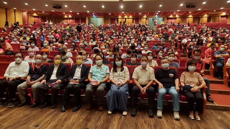 金牛賀歲懷舊情慶重陽公益演唱會 重溫老歌經典年代
