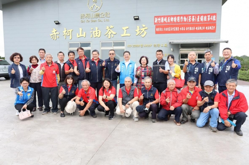 推廣峨眉苦茶油  竹縣赤柯山農企社服務在地小農