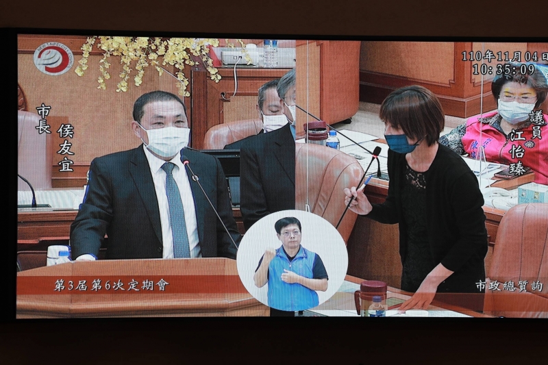 新北議員江怡臻籲新北市府展現保護毛小孩決心  侯友宜承諾依法辦理