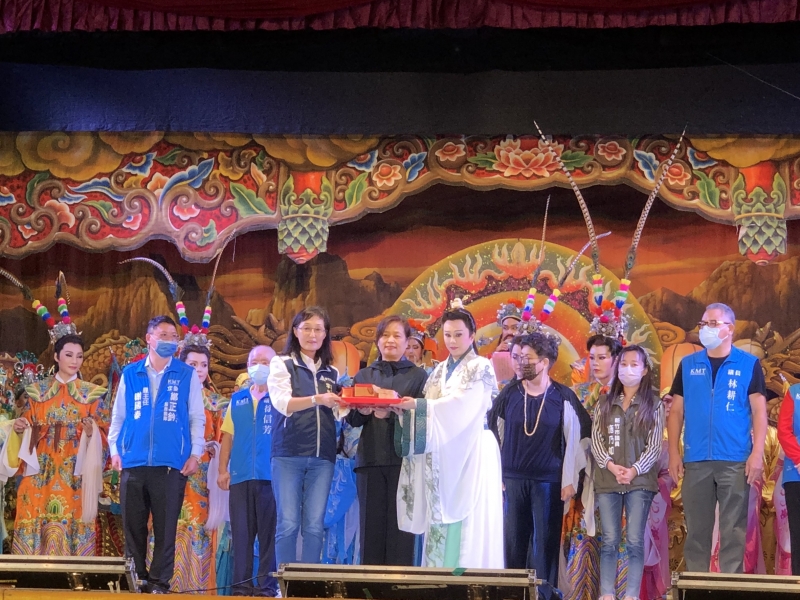 光臨藝術節戶外公演 普天宮再現歌仔戲魅力