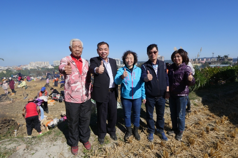 竹東地瓜節今登場 吸引千人親子焢窯體驗農事