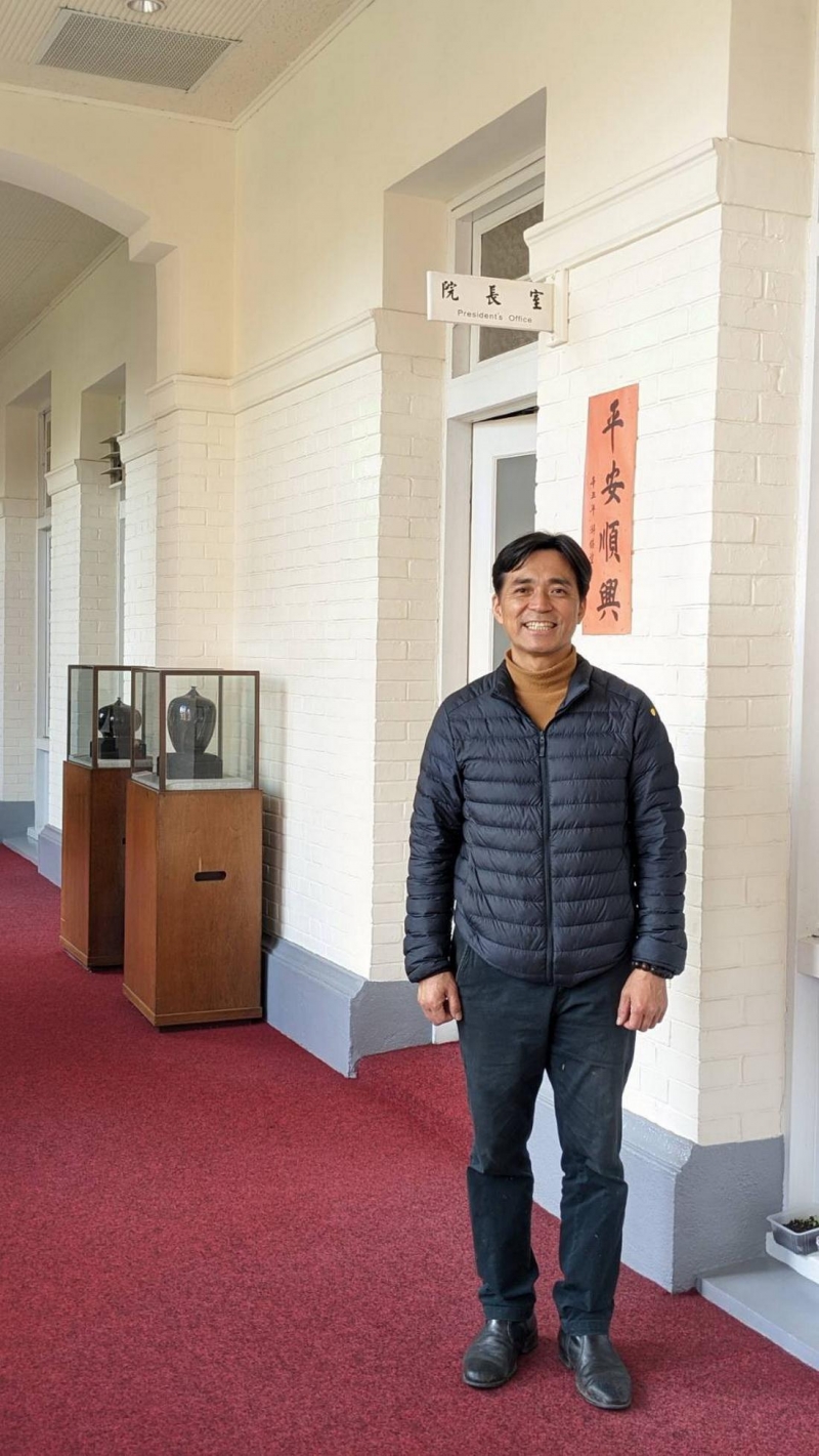蘊菁陶采李仁燿陶藝創作展在立法院展出