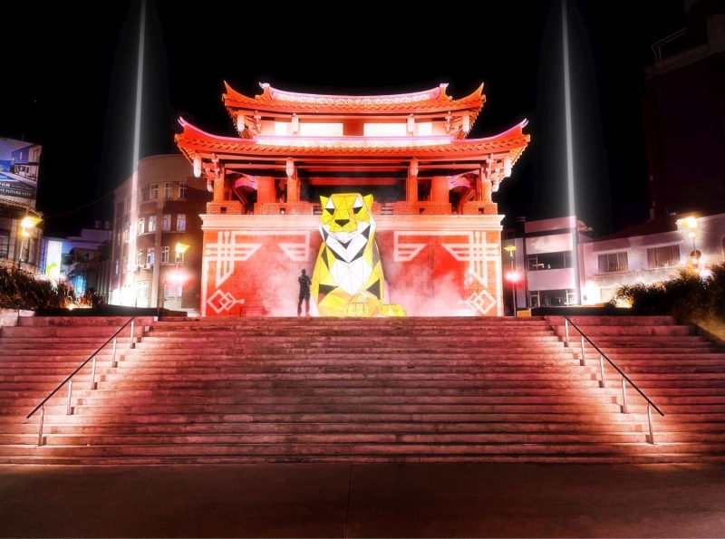 竹市迎虎年！3公尺高「光虎」21日起鎮守東門城