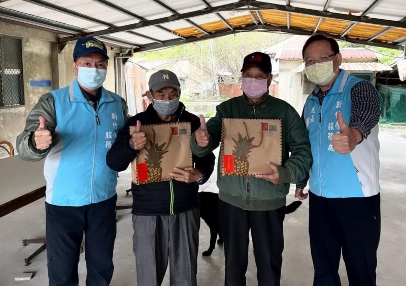新竹榮服處春節慰問退舍榮民眷 拜年關懷新春祝賀