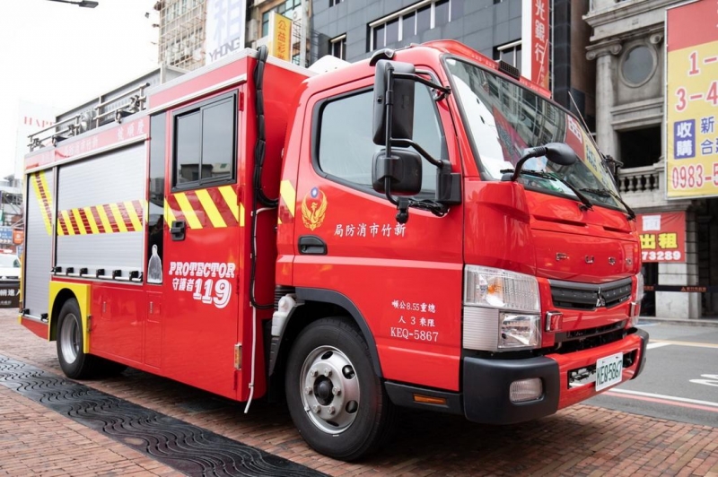 新竹善人病故 女志工圓遺願 代捐「慶順號」水箱消防車