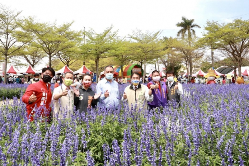 學甲蜀葵花文化節登場 黃偉哲歡迎大家到台南賞花嚐在地美食
