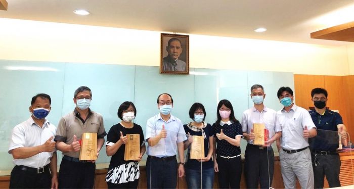嘉義林管處表揚111年度模範勞工及110年度工作績優人員