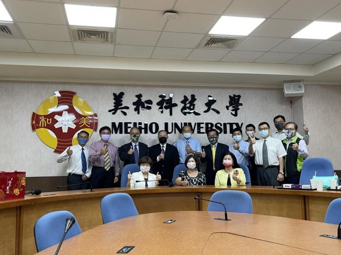 前國防部軍政副部長陳永康至美和科大發表講座勉勵學生