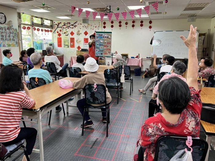 臺中榮總嘉義暨灣橋分院前進社區為市民健康把關