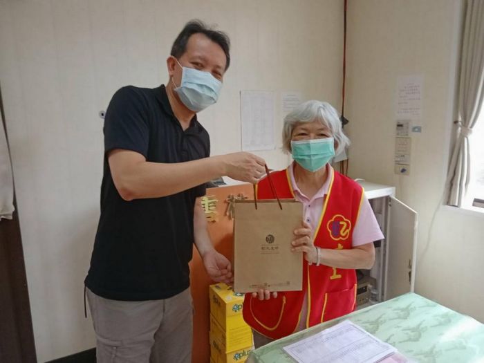 雲林榮服處端午節前夕關懷榮民眷  防疫當前榮情溫馨常在