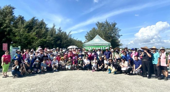 台灣基督長老教會嘉義中會  圍籬定砂植樹護育嘉義布袋好美里沙灘