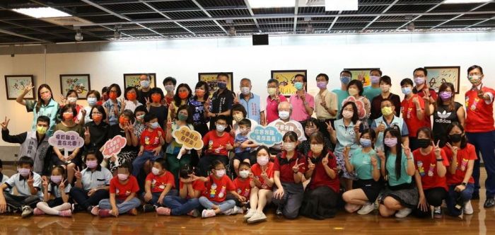 嘉市北園國小110學年度融合書畫聯展黃敏惠市長歡迎大家來觀賞