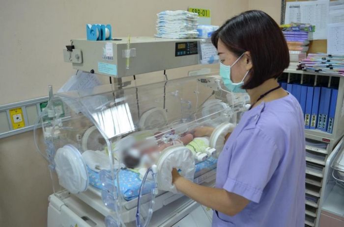 三軍總醫院澎湖分院 為首例確診孕婦接生母女均安