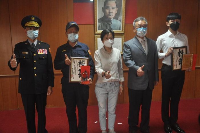 澎湖縣警察節慶祝大會 表揚模範績優員警