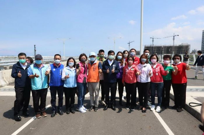 高雄市濱海聯外道路北段通車啟用