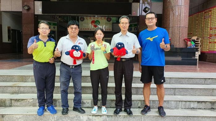 嘉義高工 鄔心語全中運10000公尺摘金、銅牌
