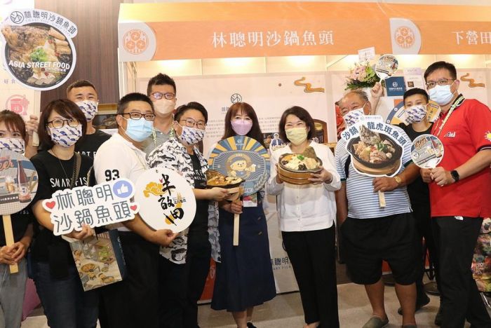 2022台灣美食展黃敏惠市長北上大讚業者打響嘉市美食名號
