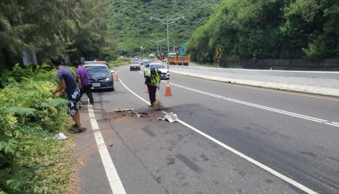 枋警及時排除故障車輛  深得民眾肯定