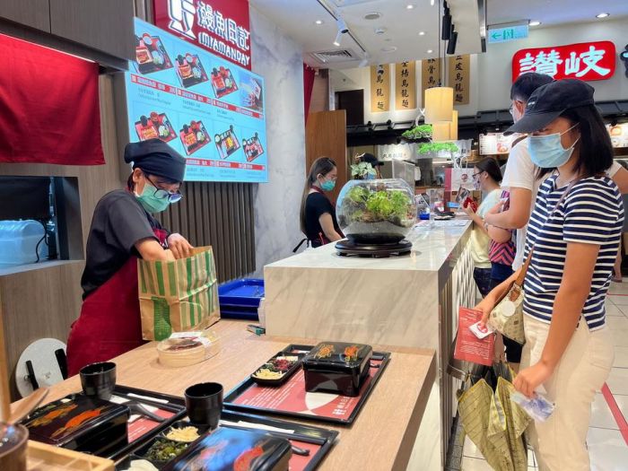 鰻魚日記進軍新光三越嘉義 首三日買一送一人潮湧現