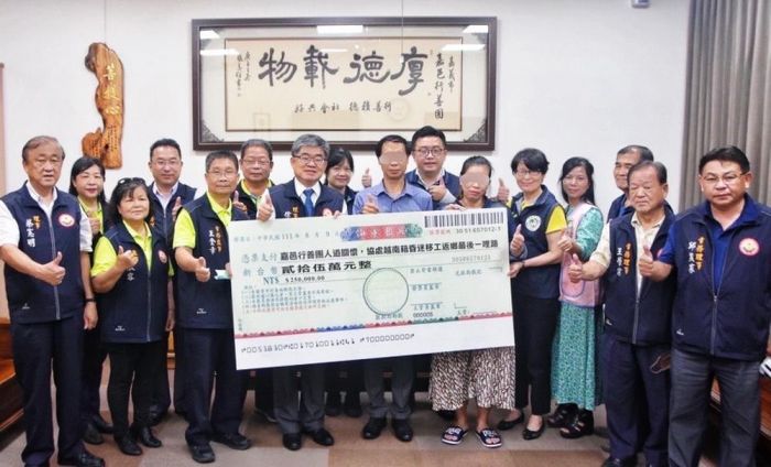 移民署與嘉邑行善團攜手促成越南籍移工落葉歸根