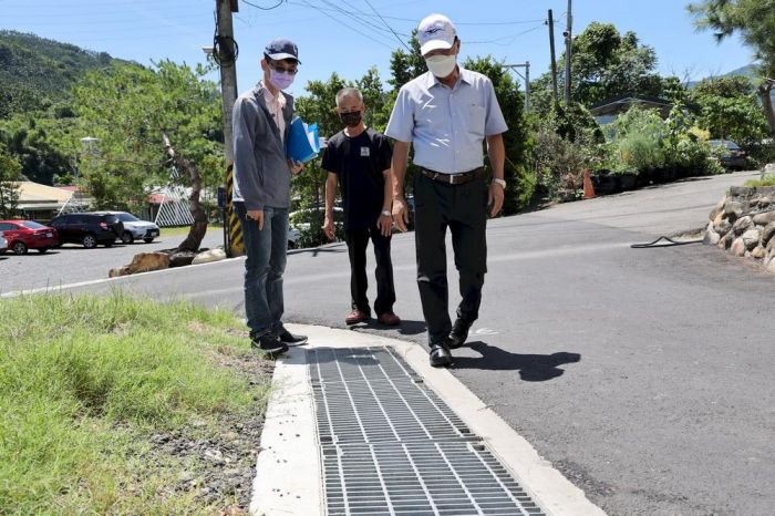 南投縣國姓鄉改善長福山路 驗收柑林社區排水改善成果