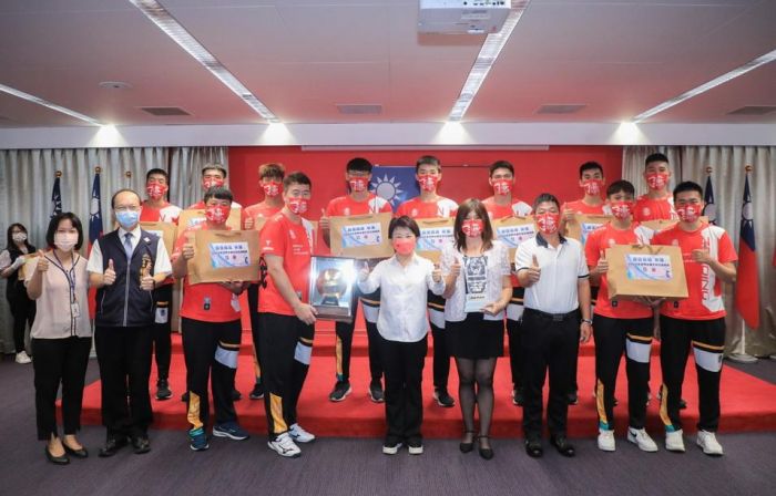 中市少棒、排球國際體壇發光　盧秀燕表揚讚「台中之光」