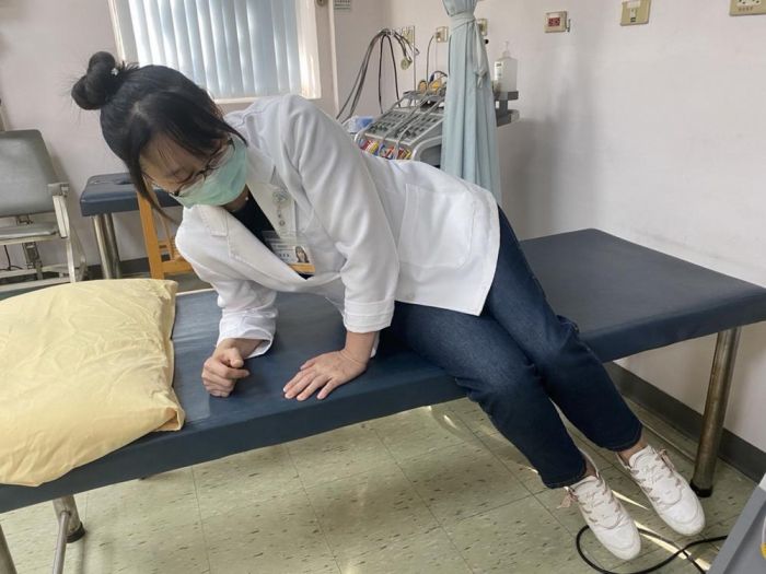 中榮埔里分院物理治療師胡育熏提供腰酸背痛的預防