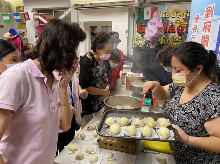 移民署嘉市服務站邀新住民 體驗日本中秋文化
