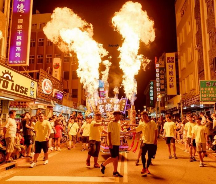 澎湖武轎踩街慶團圓活動 與民眾一起歡度節慶