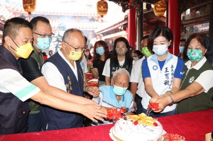 新港奉天宮開臺媽祖契子女 中秋回宮大團圓