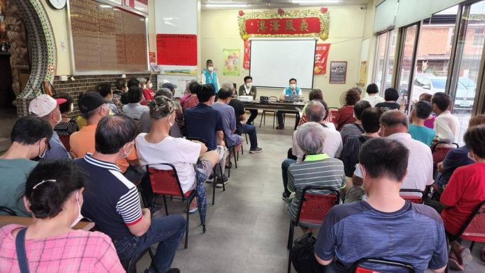 北門聯合里出身唯一議員候選人黃盈智政見說明會擠爆會場