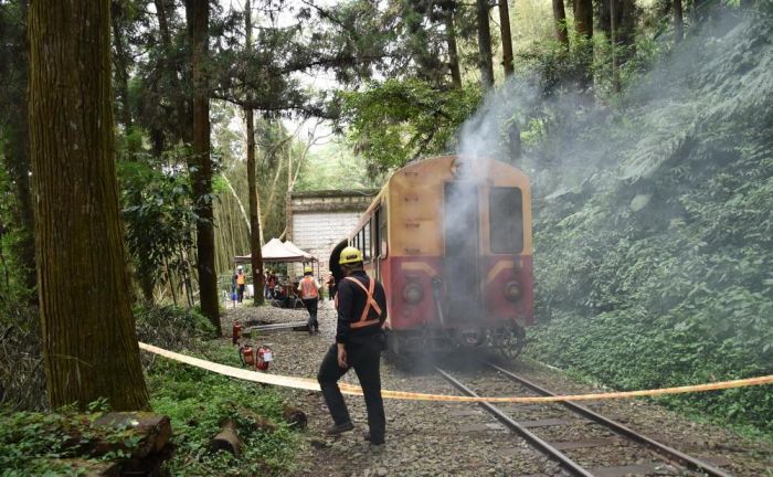 阿里山鐵路緊急應變演練 講求科技、逼真、減災
