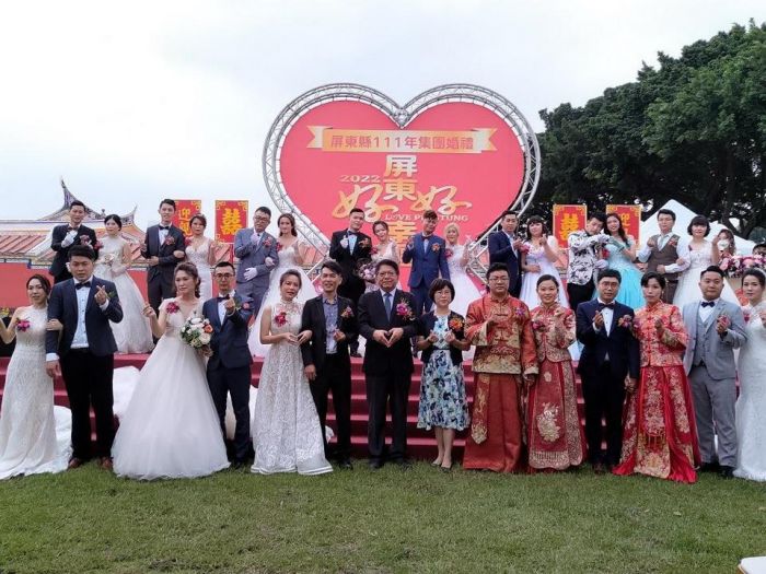 雙十國慶 屏東30對新人互訂終身幸褔滿滿