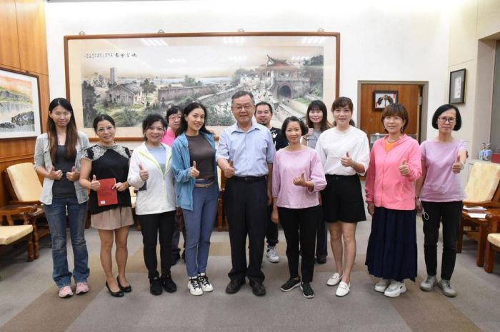 賴峰偉宣布設置新住民關懷委員會 協助解決就業打造溫暖的新故鄉