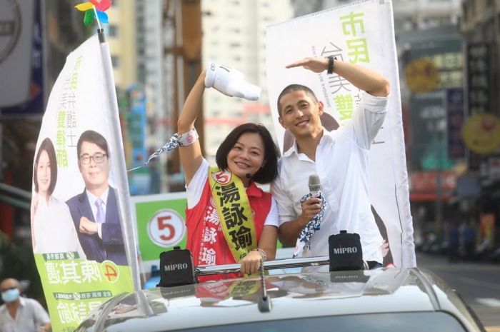 吳怡農南下力挺前新苓關鍵第三席湯詠瑜