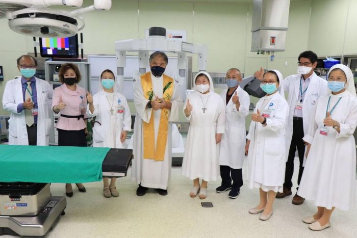 聖馬爾定慶祝醫師節  陳美惠院長感謝疫路有您守護