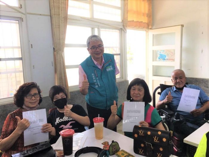 嘉縣縫紉技能與皮革設計班結訓 助求職者就業技能重返職場