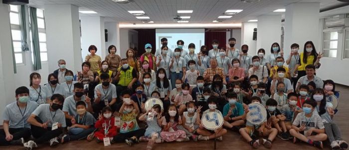 高雄醫學大學藥學系坩堝社用藥宣導一日營隊活動