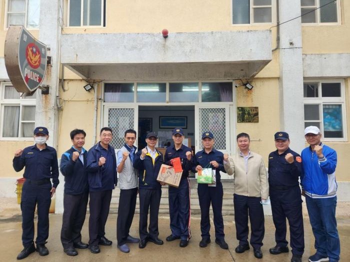 澎湖縣警察局長赴北海離島慰問並宣示查賄制暴