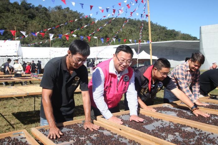 日月潭農樂園暨「飲．癮」產業加值活動 向遊客推廣在地產品