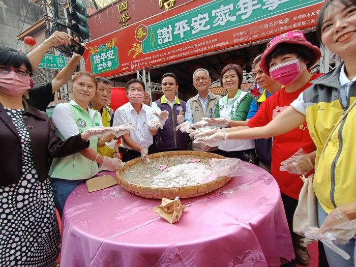 千人搓湯圓、吃平安宴 永靖謝平安家年華全鄉24村齊響應