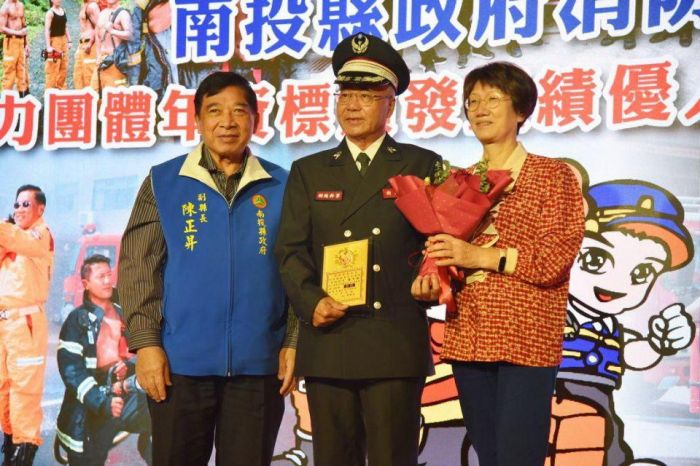 南投縣民力團體年資標頒發暨績優人員表揚典禮