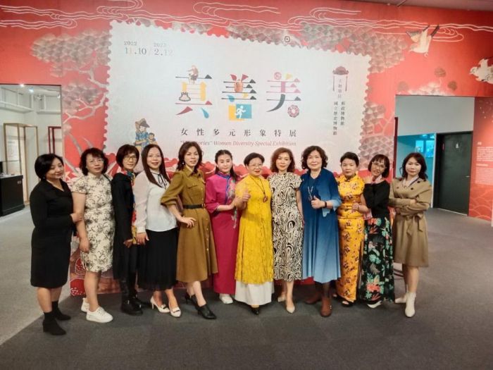 「真善美-女性多元形象特展」台灣婦女聯合會參觀郵政博物館高雄館