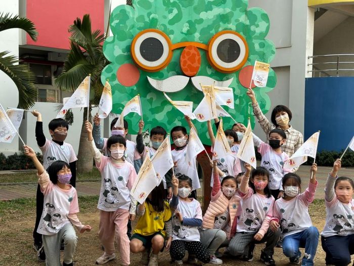 嘉義市管樂踩街嘉年華逢寒流  籲請民眾注意保暖