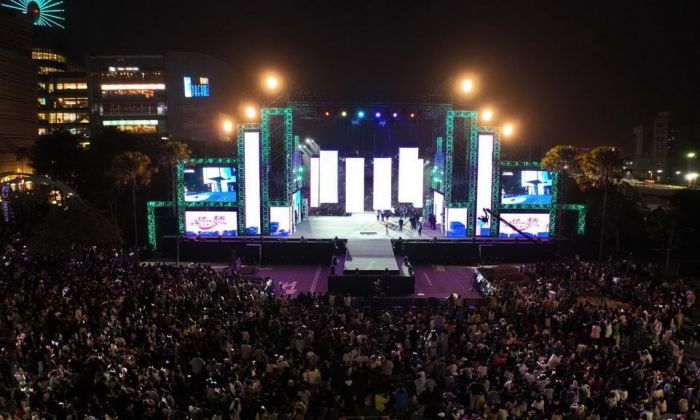 《亞灣未來市演唱會》爆人潮! 快來嗨翻高雄跨年夜