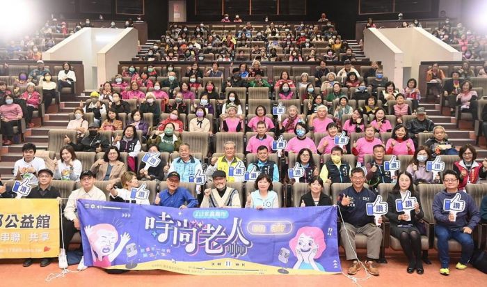 嘉市時尚爺奶玩起Podcast分享生命故事 開創第三人生